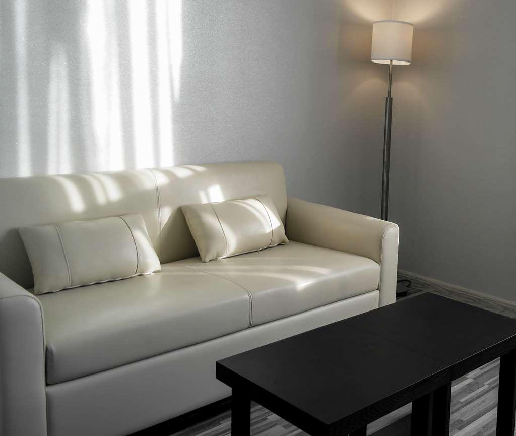 Stars Inn Leduc Room photo