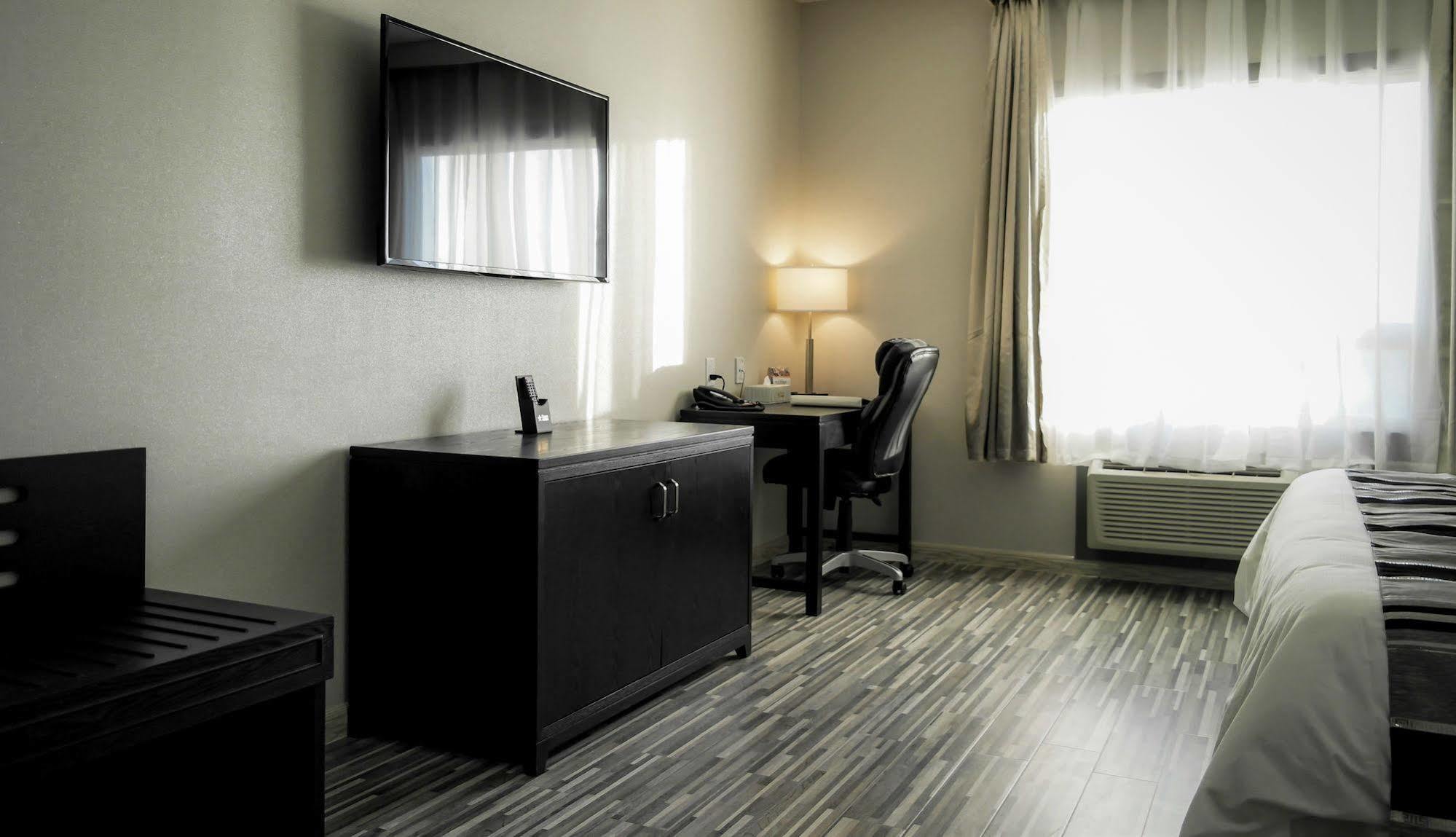 Stars Inn Leduc Exterior photo